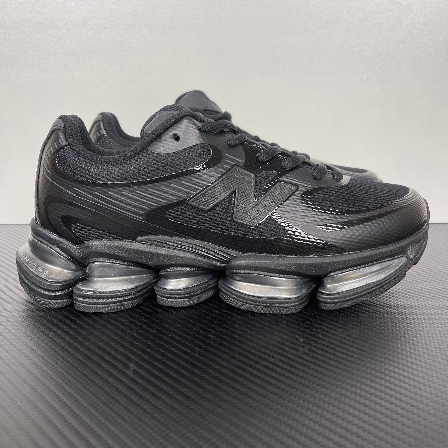 2000 ABZORB Black