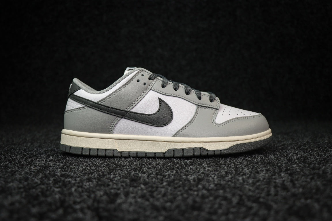 Dunk SP Light Smoke Grey