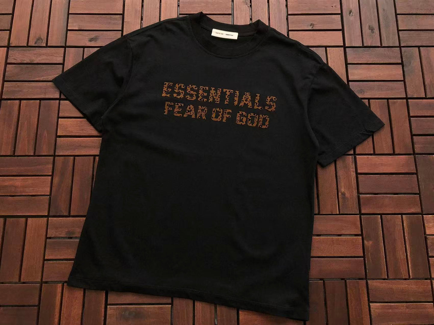 T-Shirts ESSENT