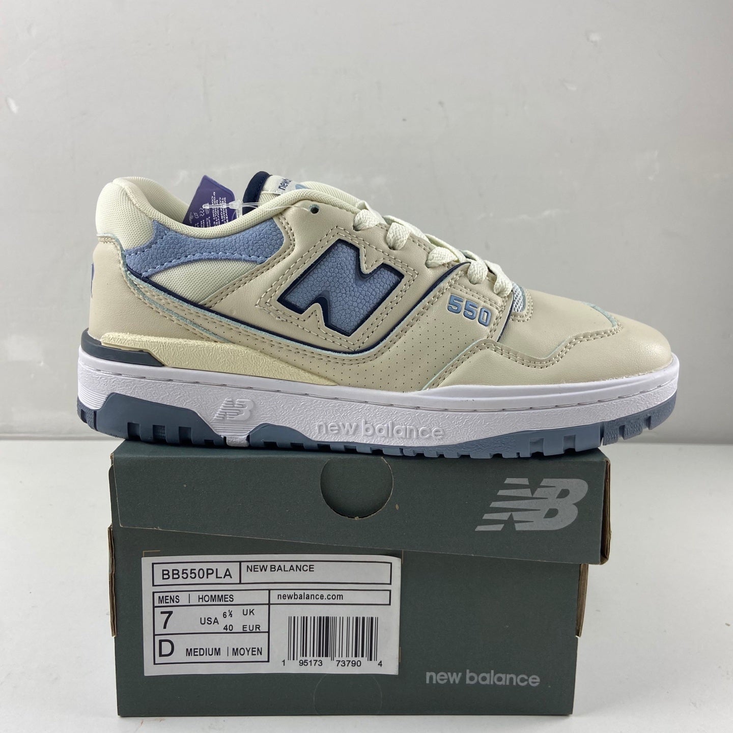 550 White Vintage Indigo