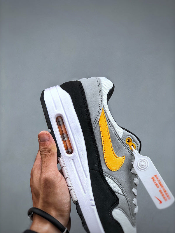Air Max 1 White University Gold