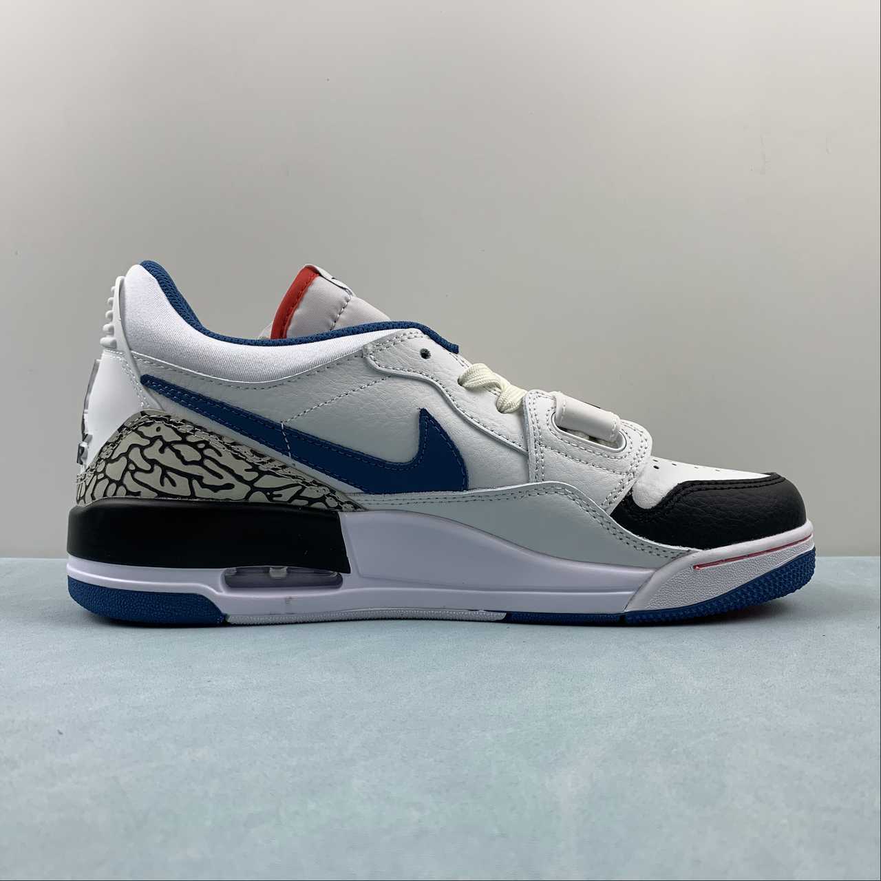 Legacy 312 White Black Blue