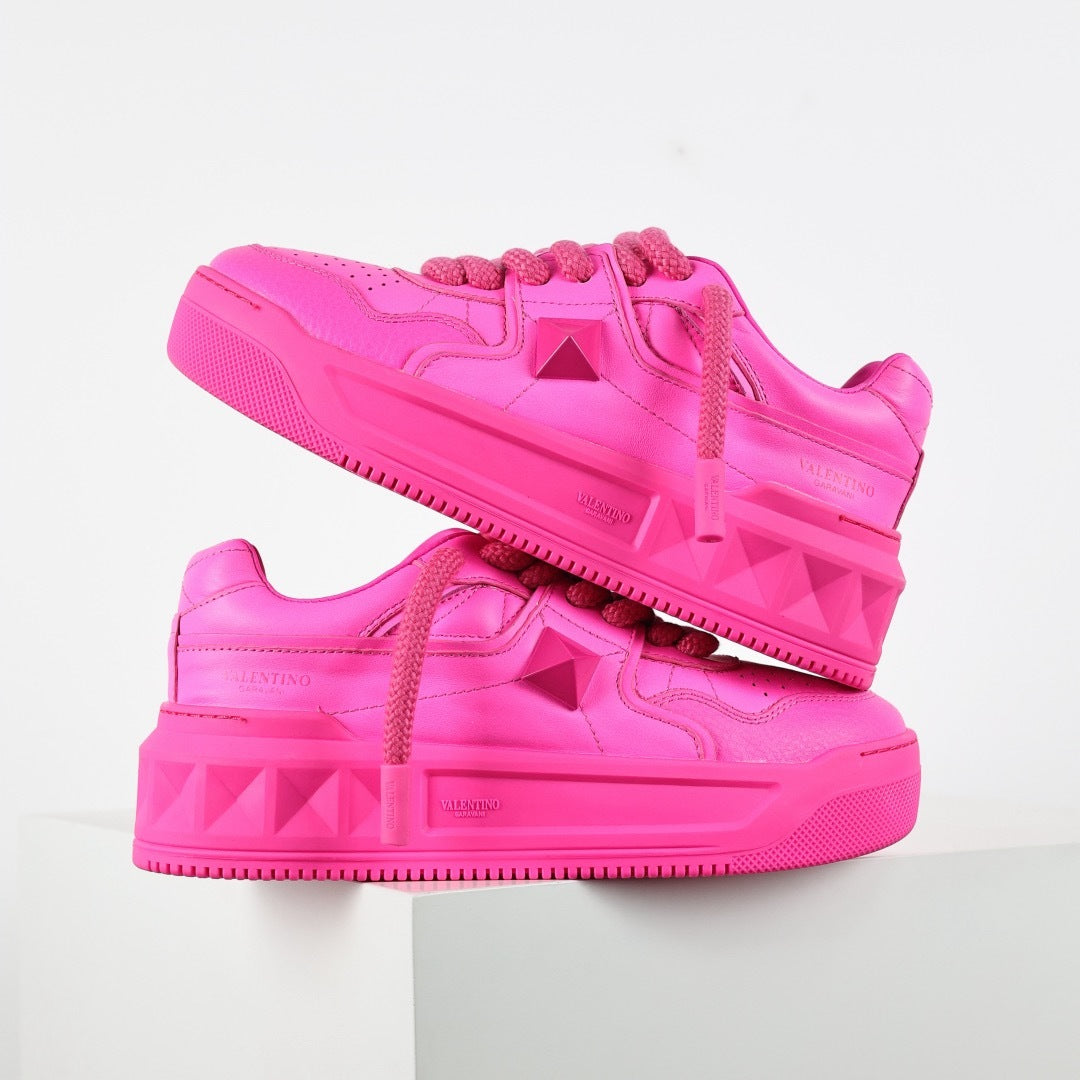 Valentino One Stud XL Pink