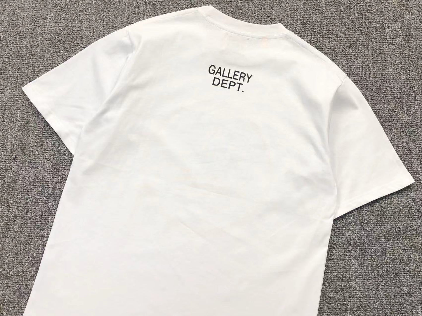 T-shirt GALLERY DEPT