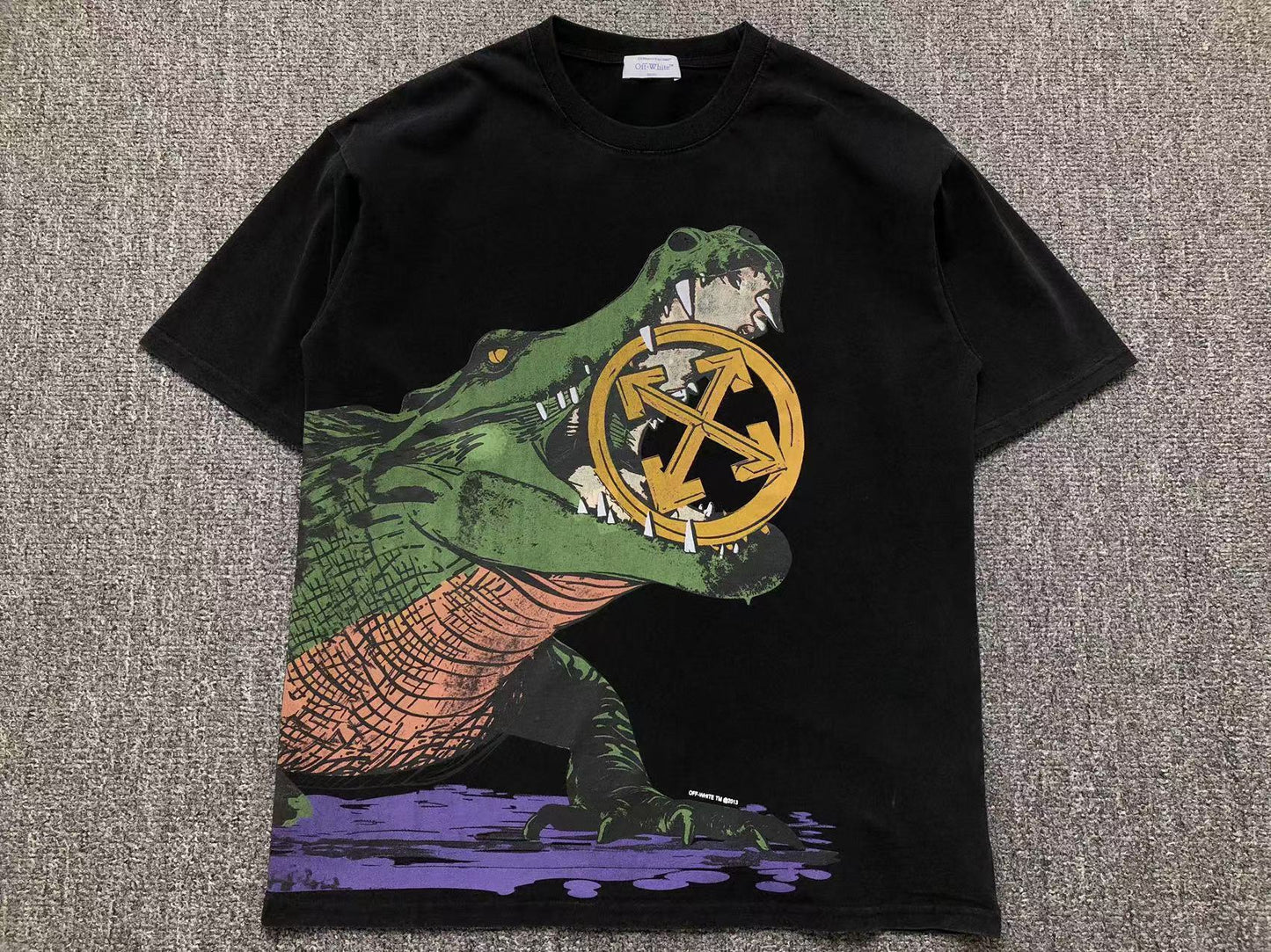 T-shirt Off