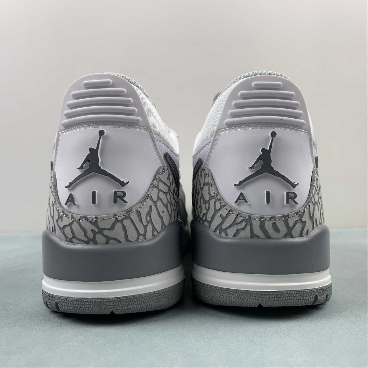 Legacy 312 White Sea Glass