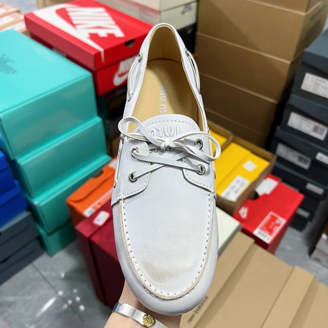 Sandálias Miu Miu White