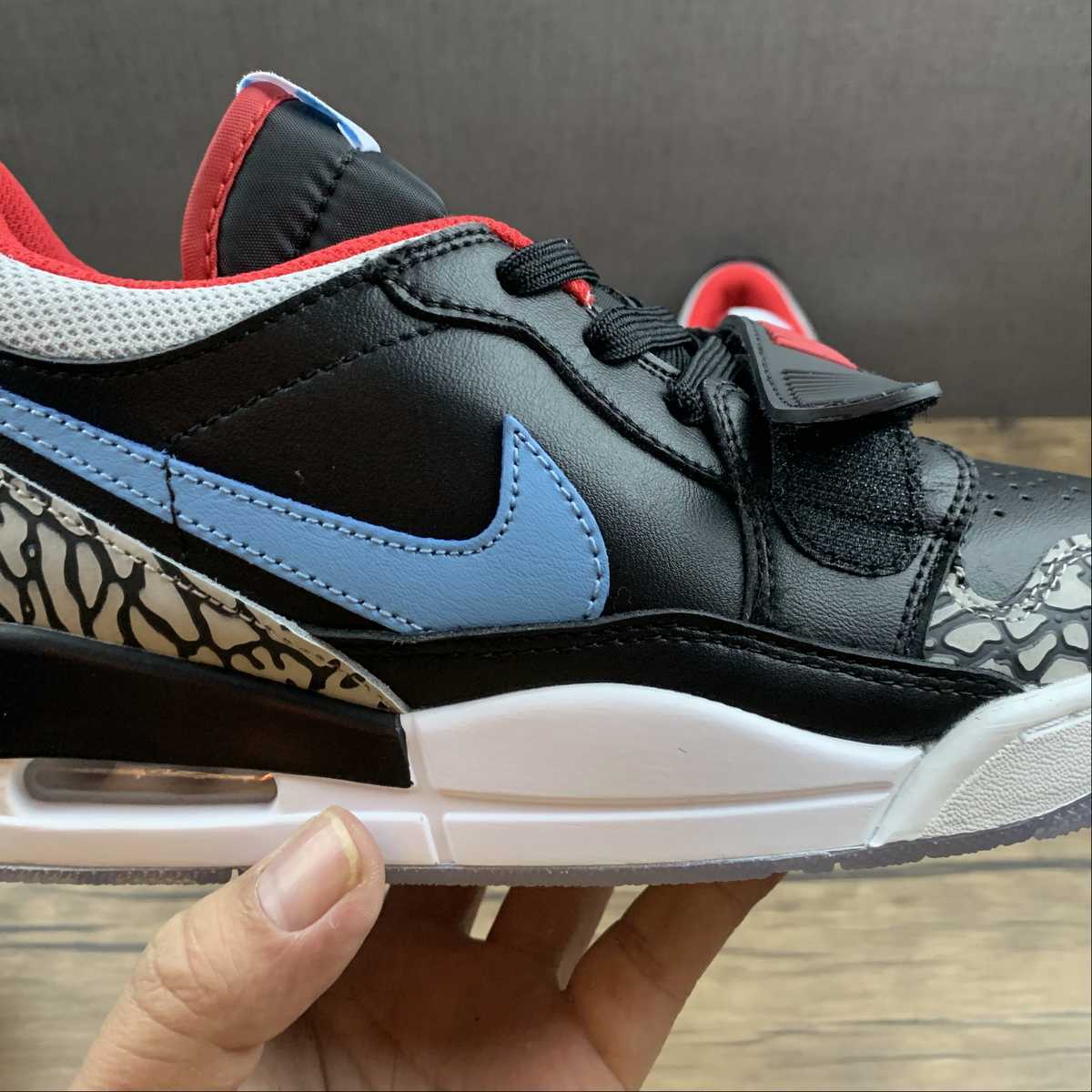 Legacy 312 Black/Wolf Grey-Valor Blue