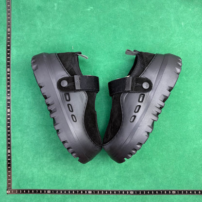 TT UGG PeakMod Lowcut
