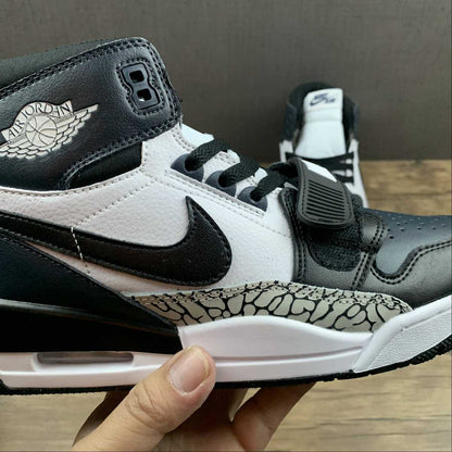 Legacy 312 White Midnight Navy