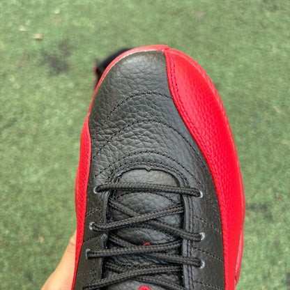 12 Black and Red