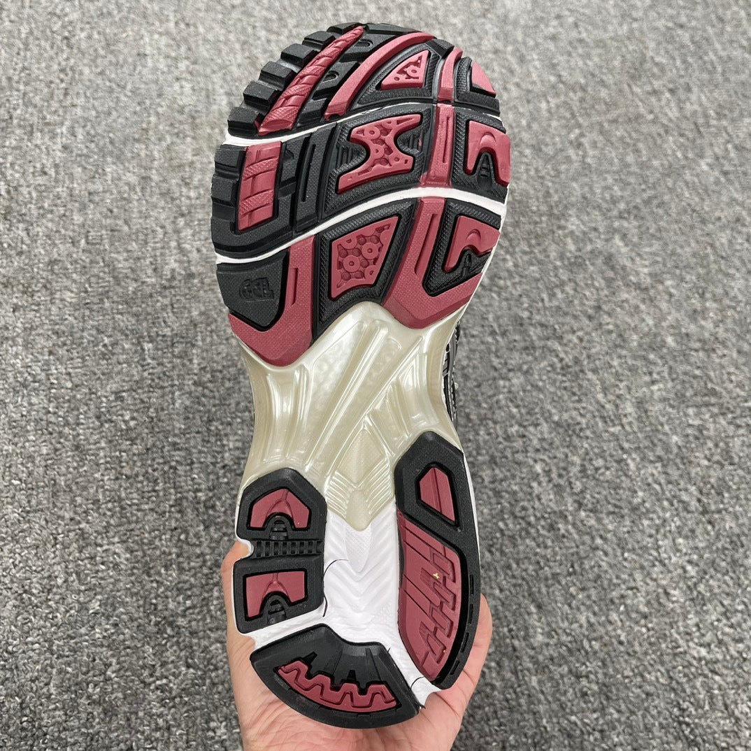 Kayano 14 Silver Red