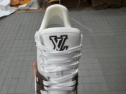Trainer White and Brown