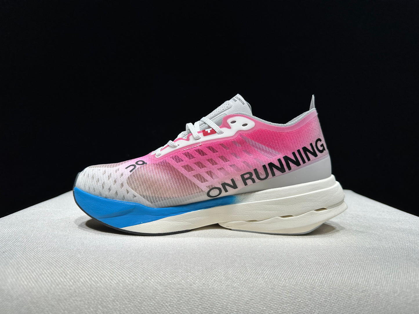 Cloudboom Strike Pink Blue
