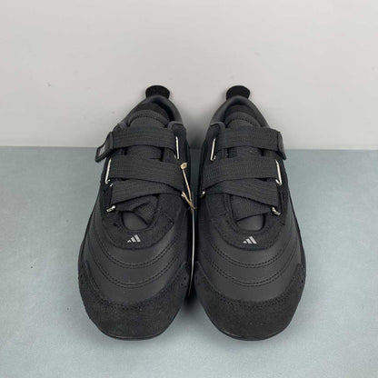 AD URBAN REVERIE All Black