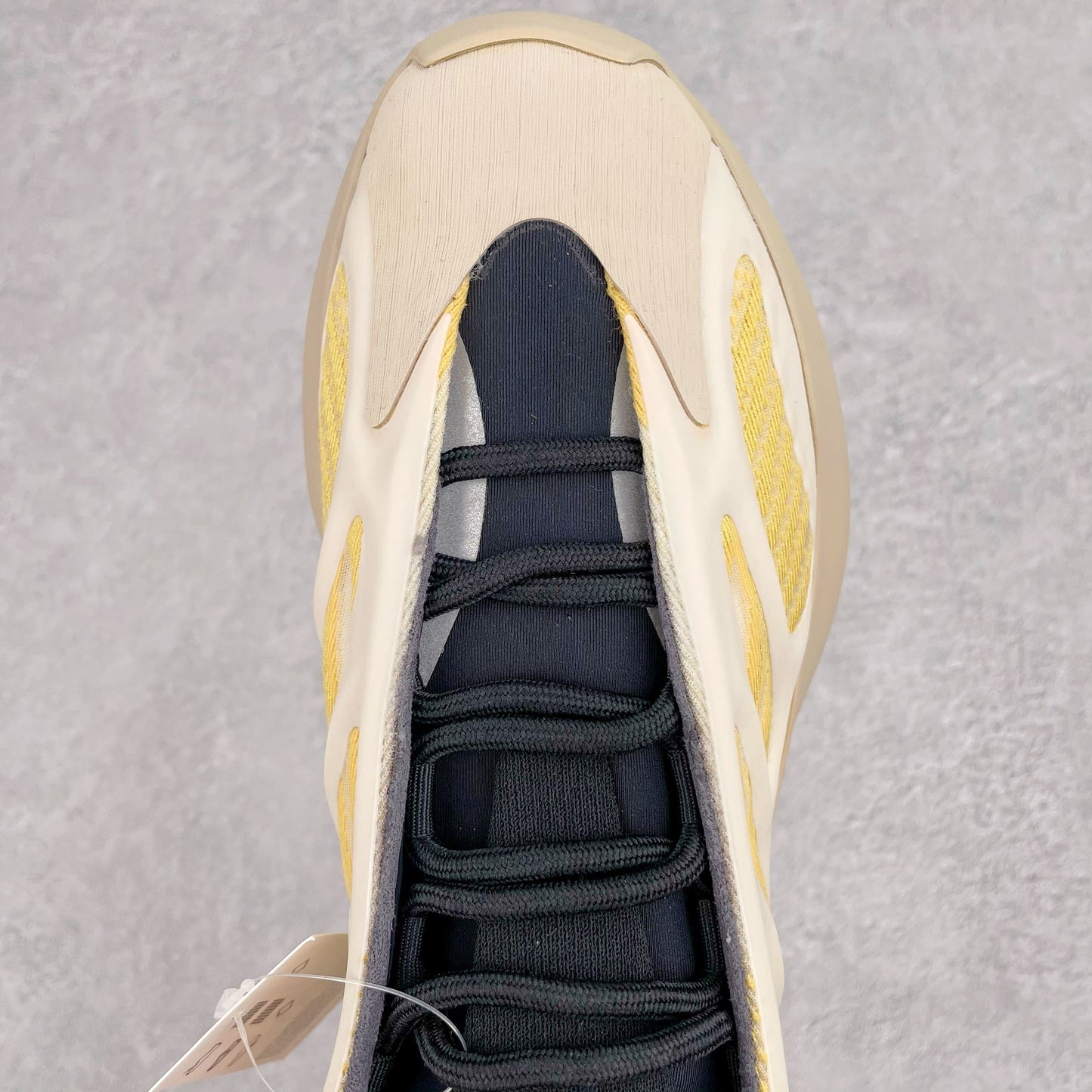 700 V3 Clay Brown