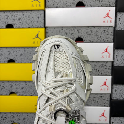 BLG Track White