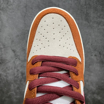 Dunk SB Dark Russet Cedar