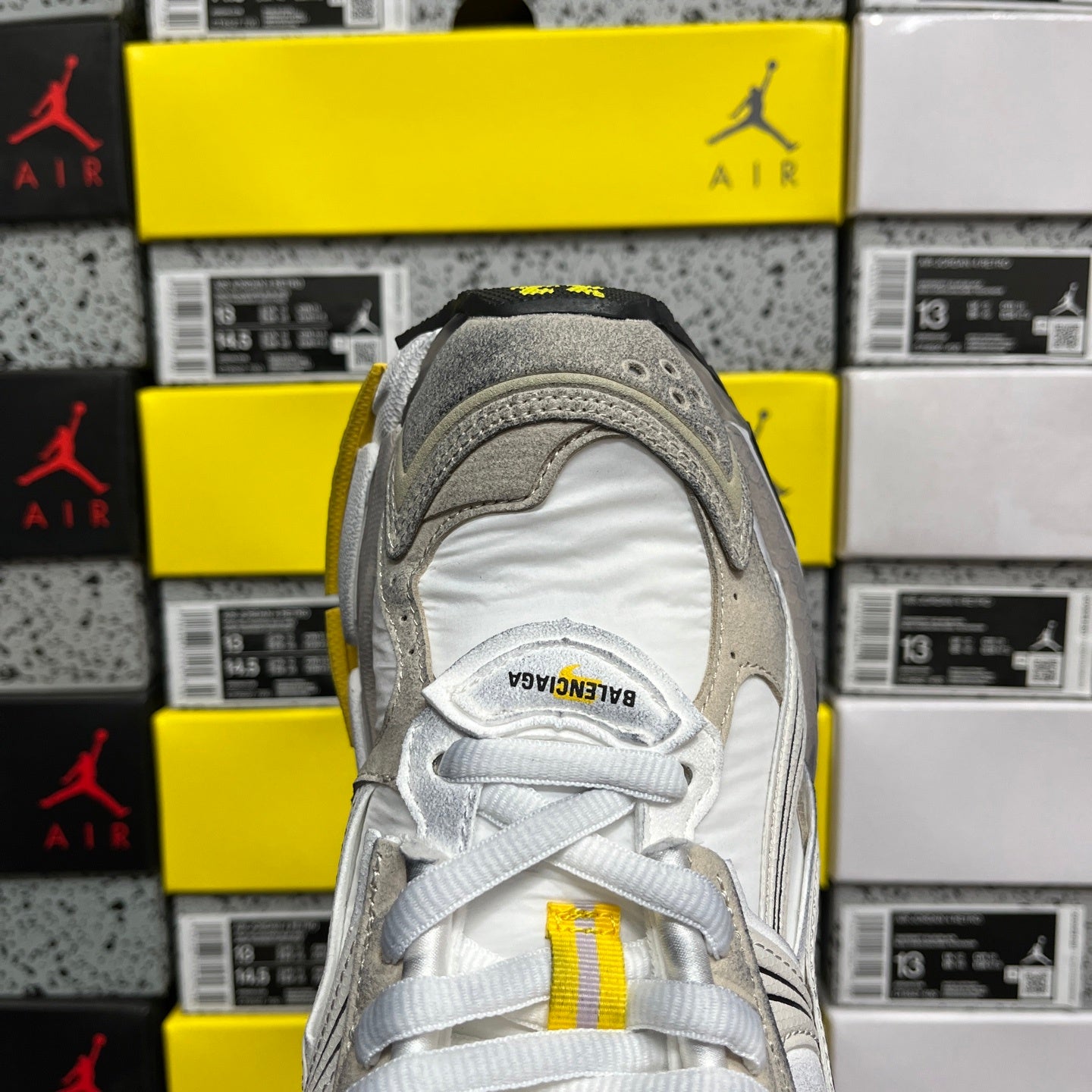 BLG Runner White/Black/Beige/Yellow