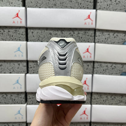GEL-Kayano 12.1