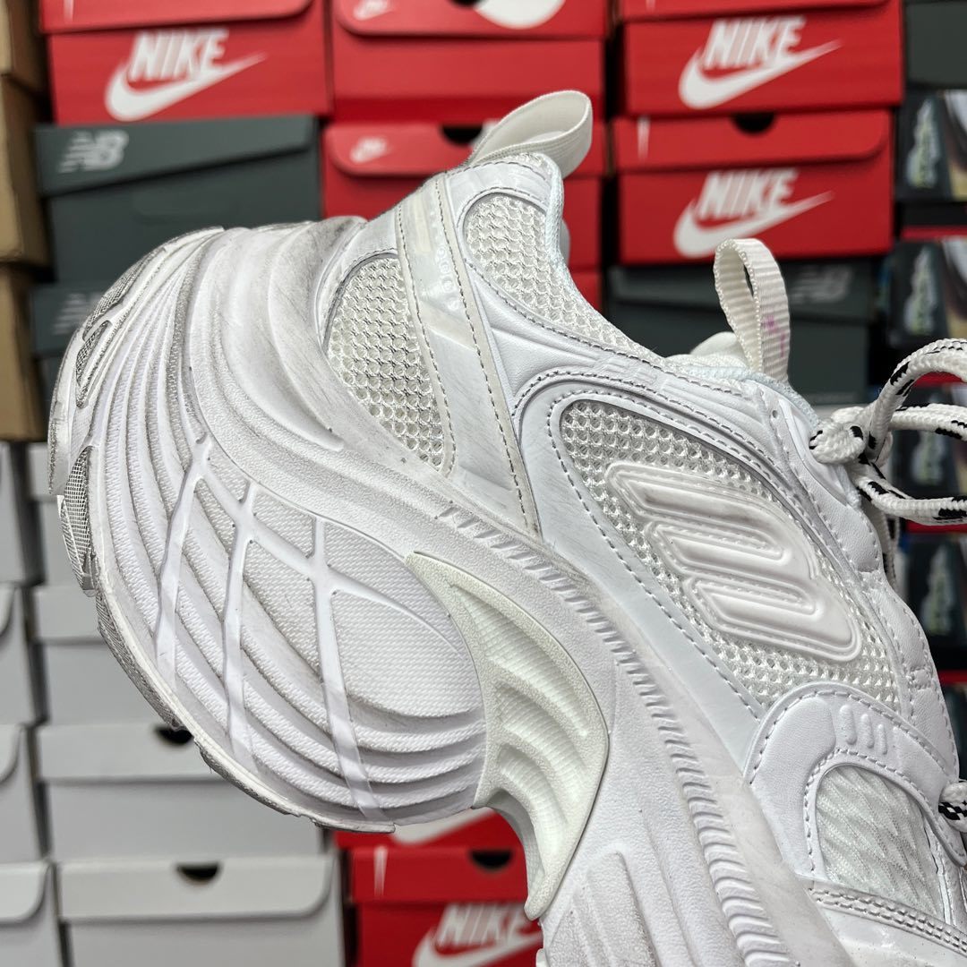 BLG 6XL Triple White