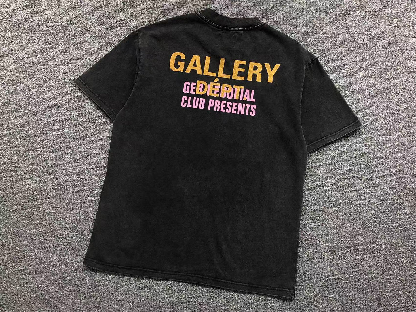 T-shirt GALLERY DEPT