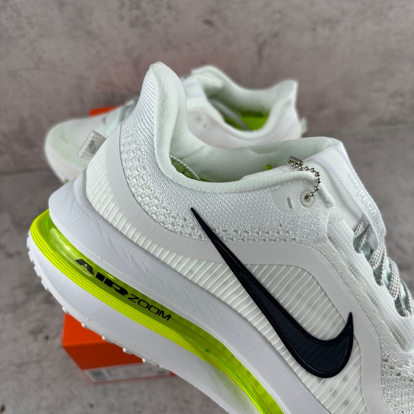 Pegasus Premium White