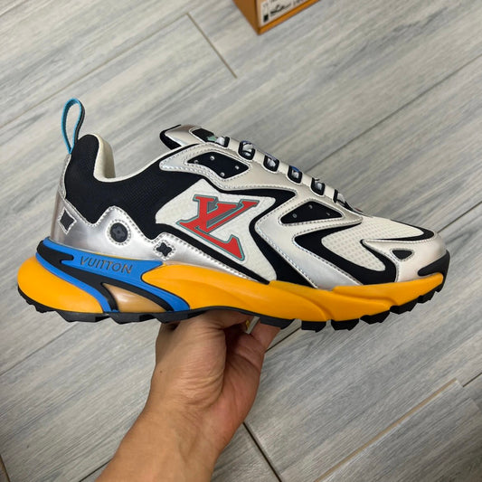 LV Runner Tatic