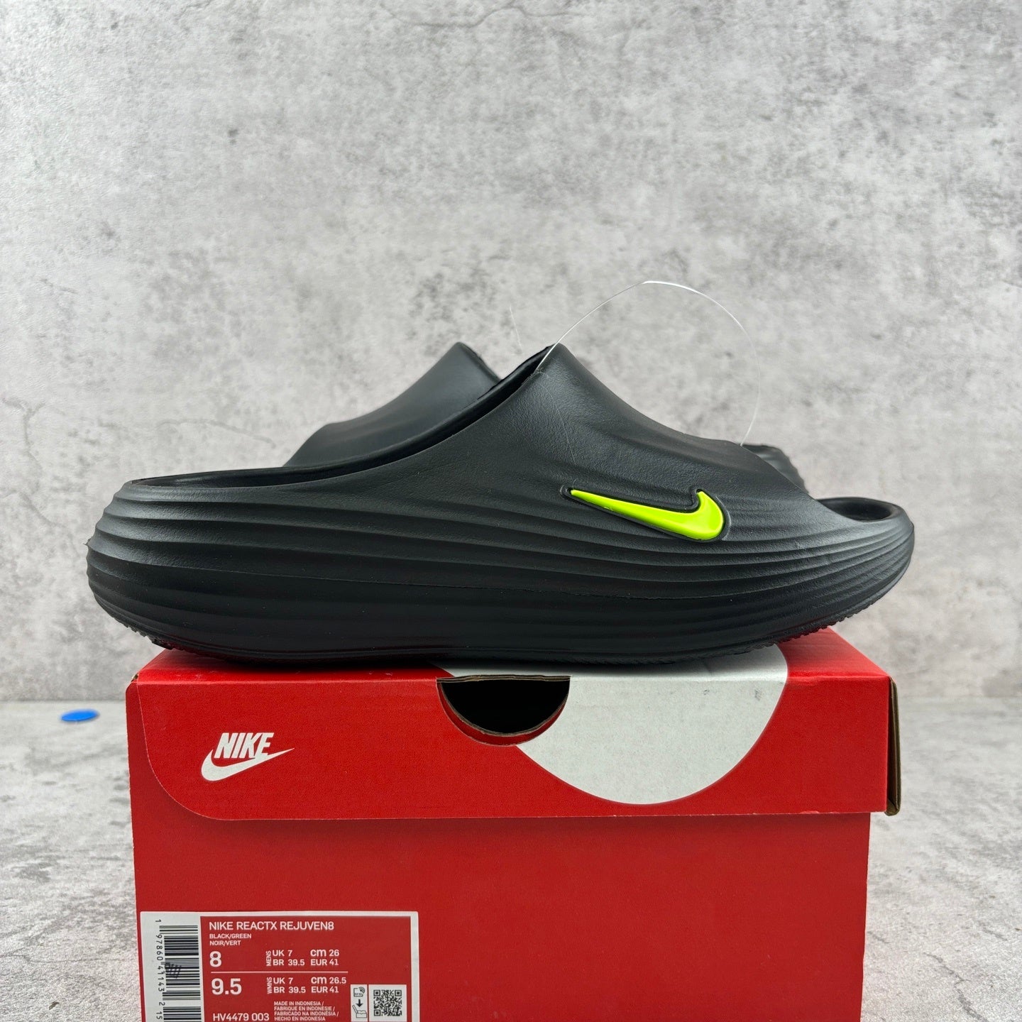 ReactX Rejuven 8 Black and Fluorescente Green