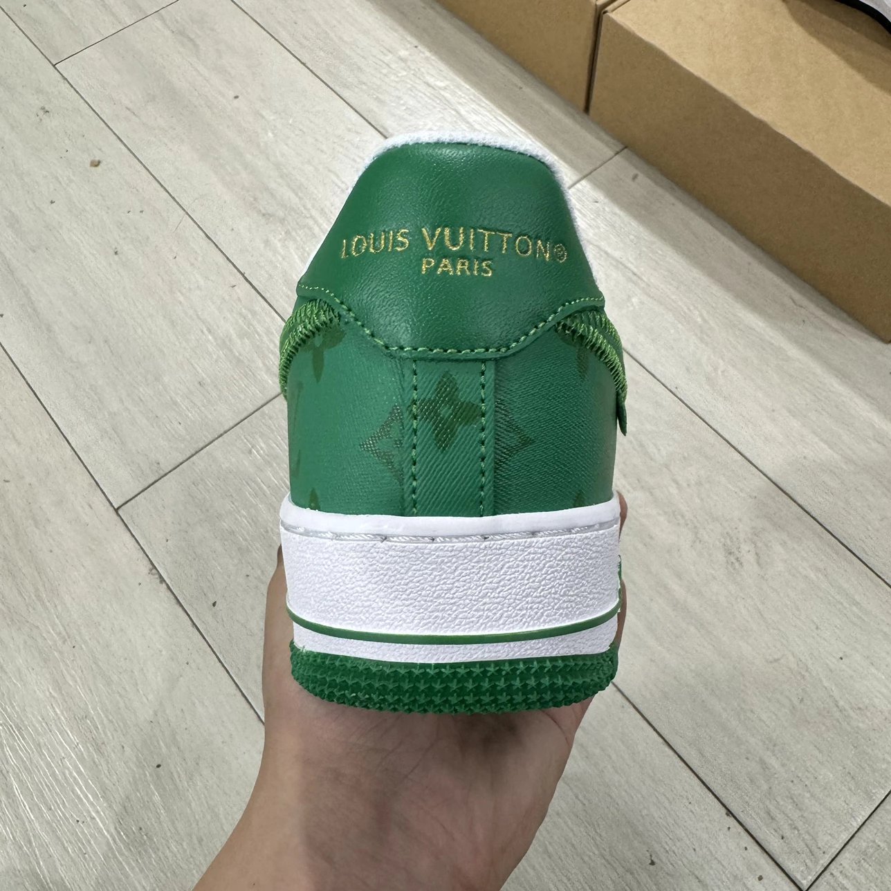 AF1 x LV Green