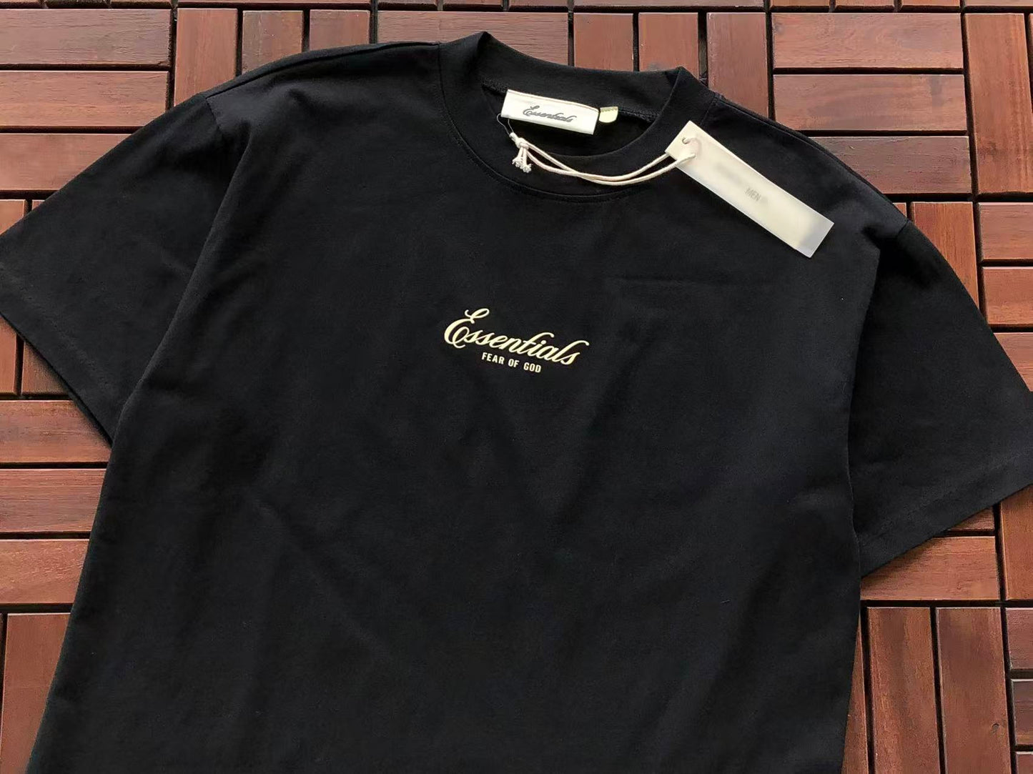 T-Shirts ESSENT