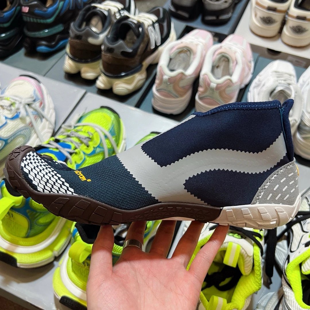 Suicoke Blue Navy
