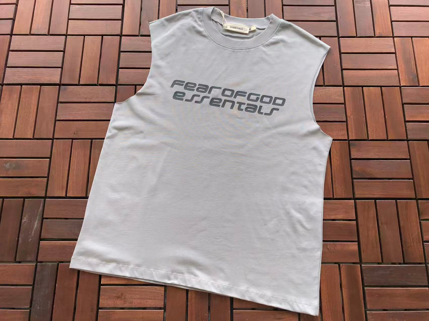 T-Shirts sem Mangas ESSENT
