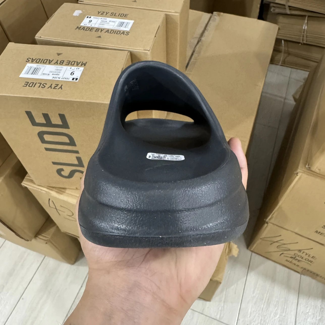 Slide Black