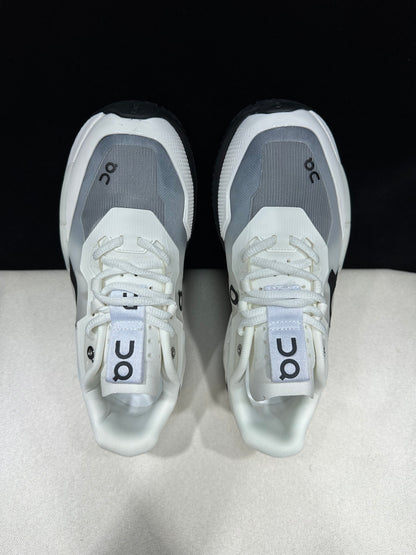 The Roger Pro 2 White Black