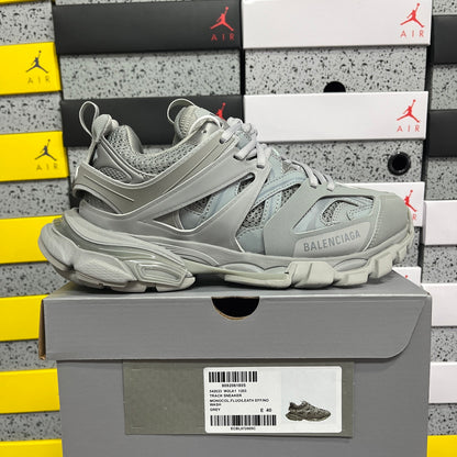 BLG Track Grey