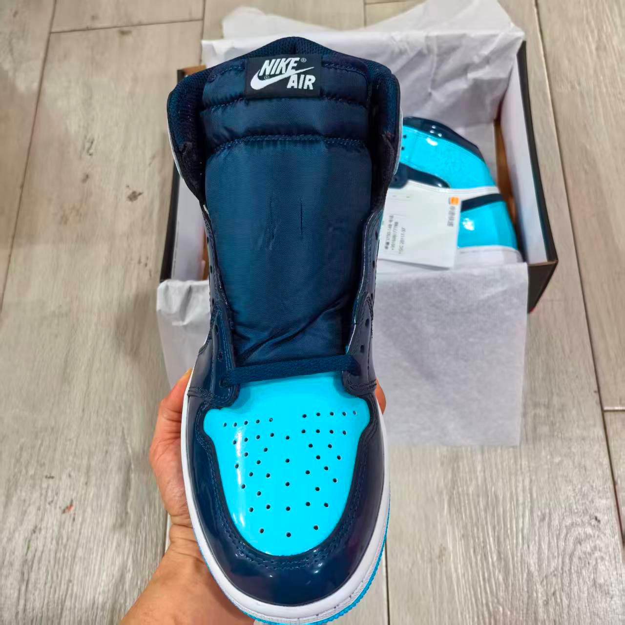 AJ1 Blue and balck