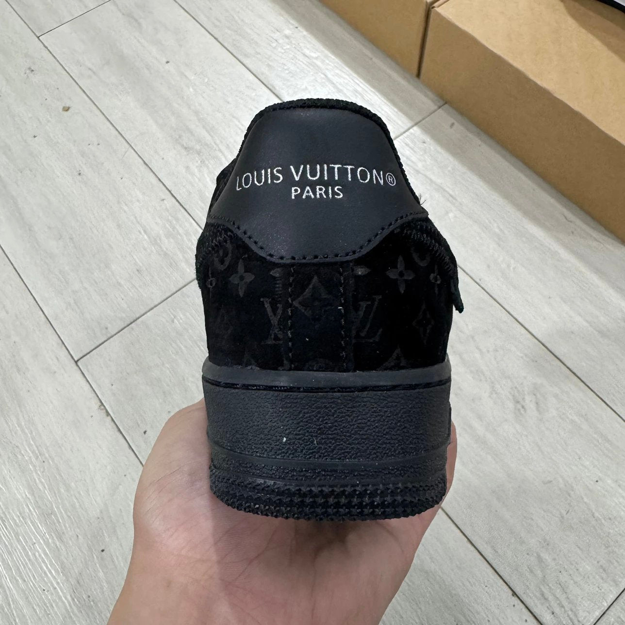 AF1 x LV All Black