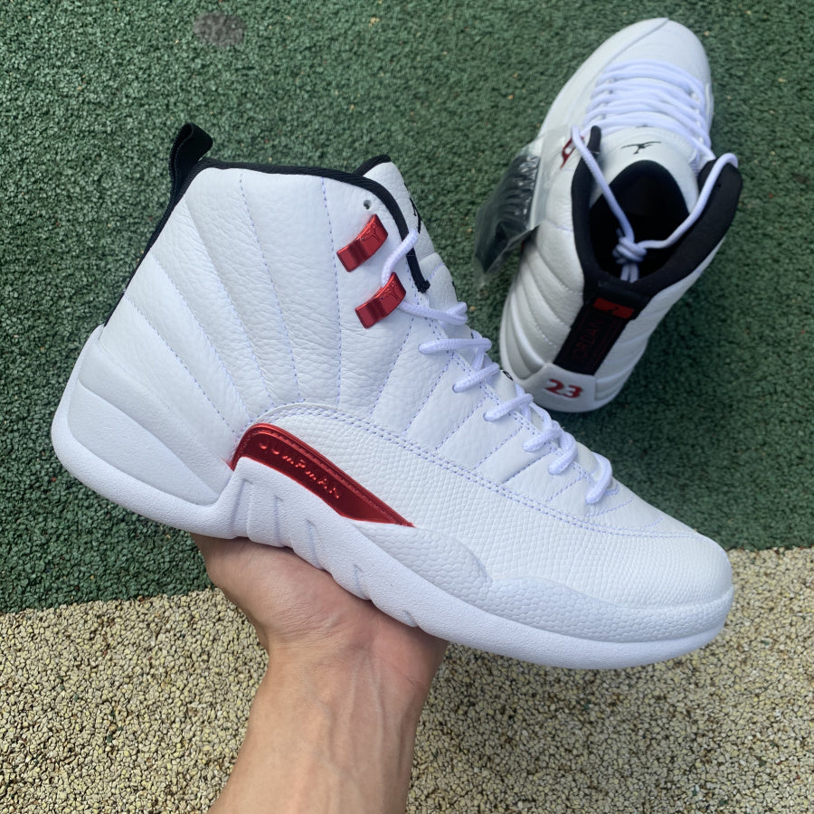 12 Retro Twist