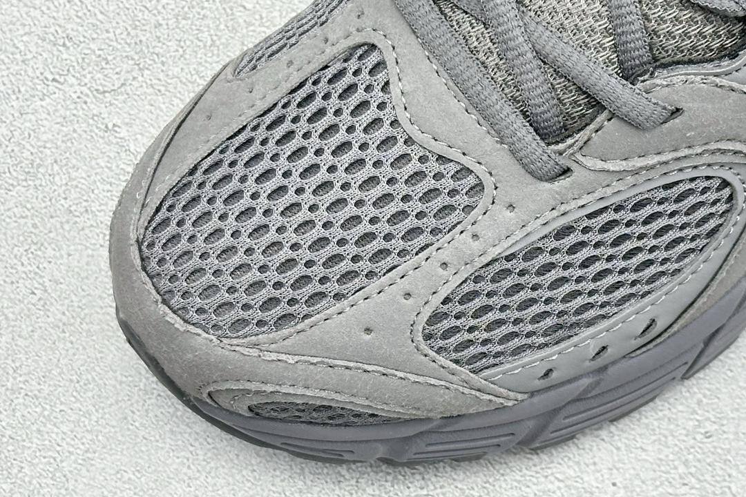 V5 RNR Grey Suede