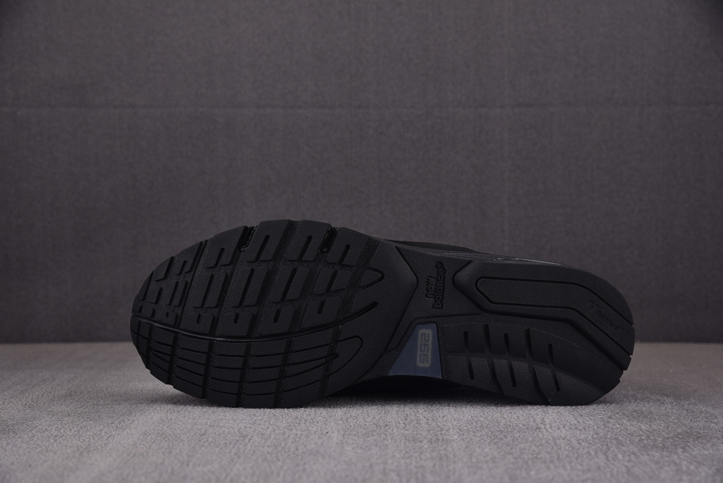 992 Triple Black