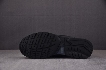 992 Triple Black