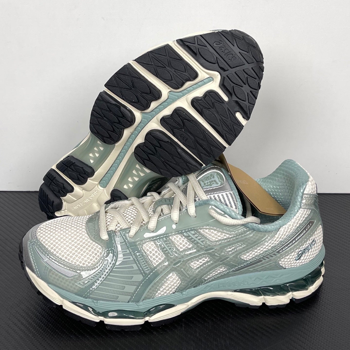 Kayano 14 White / Sage Green