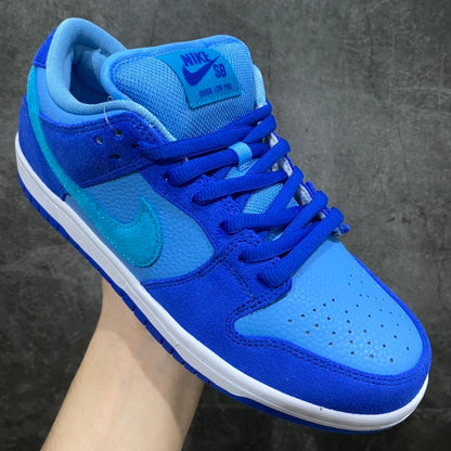 Dunk SB Blue Raspberry