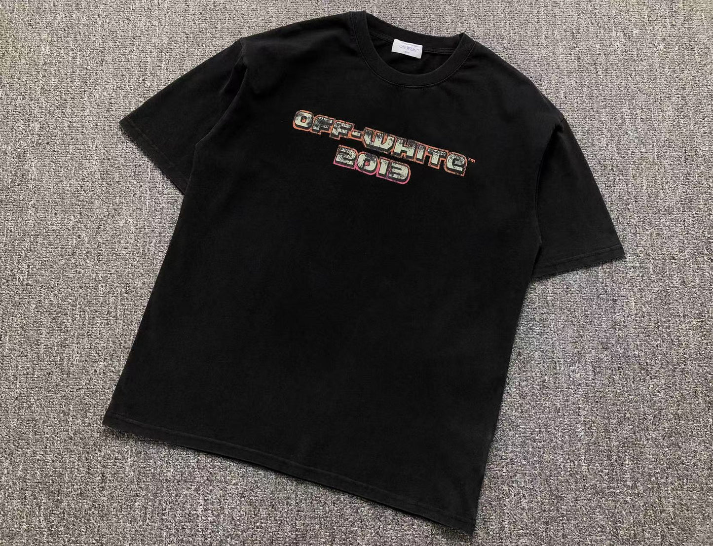T-shirt Off