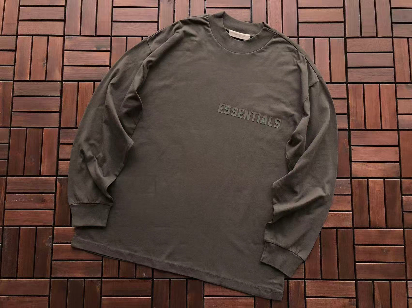 Conjuntos Essentials