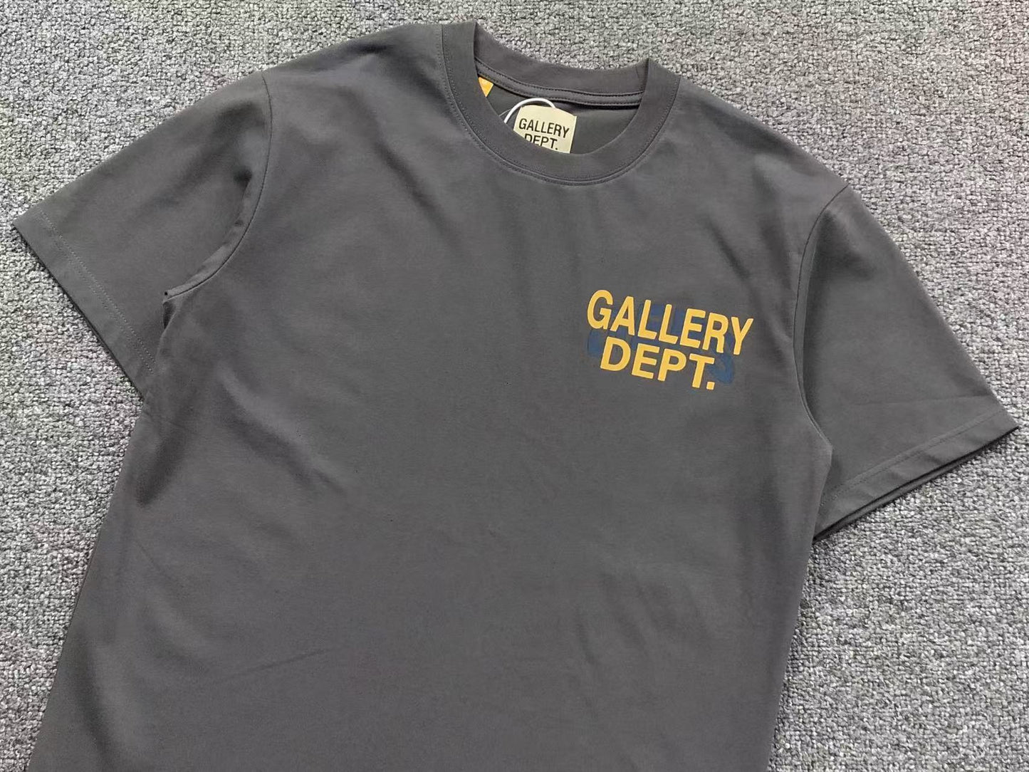 T-shirt GALLERY DEPT