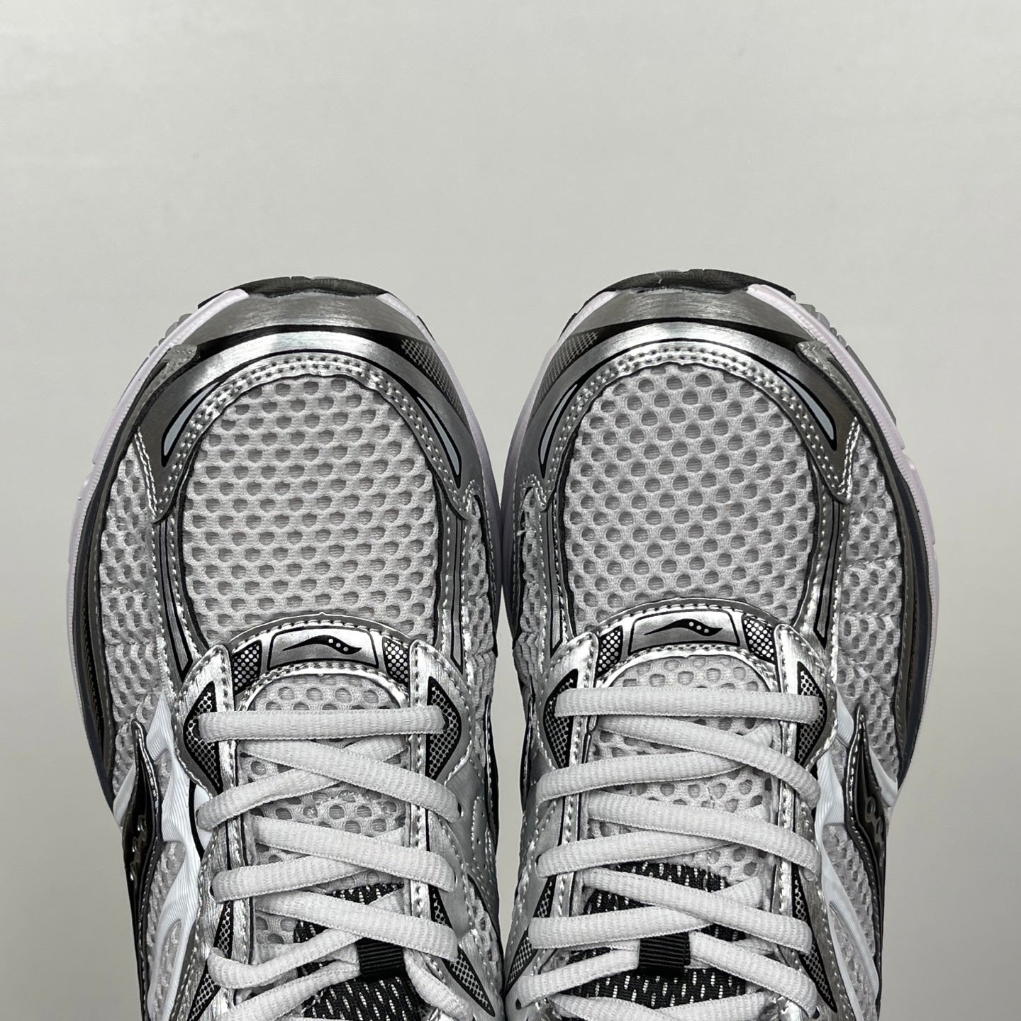 Sau Omni 9 Grey