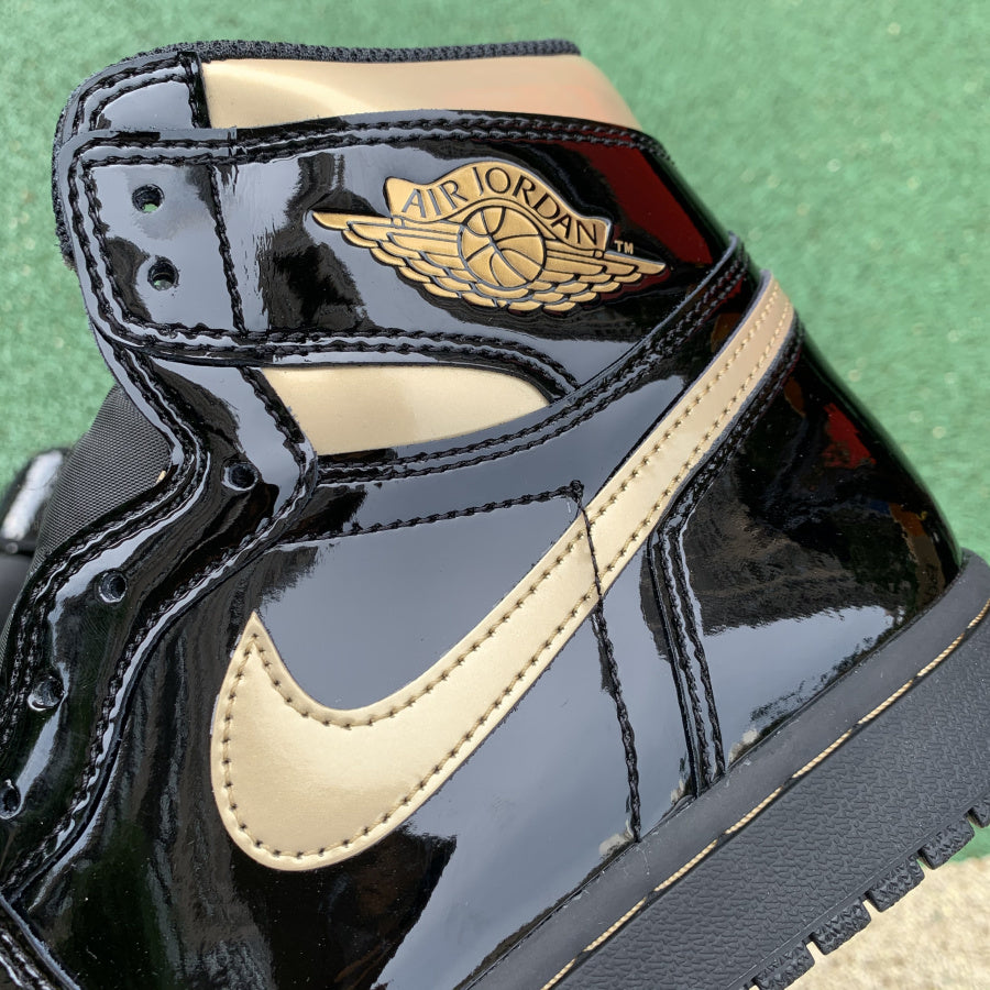 AJ1 High Metallic Gold