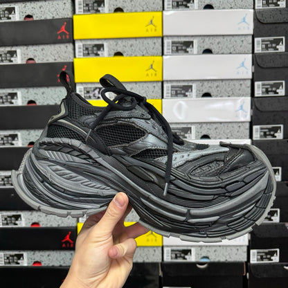 BLG Platform Reduced Black